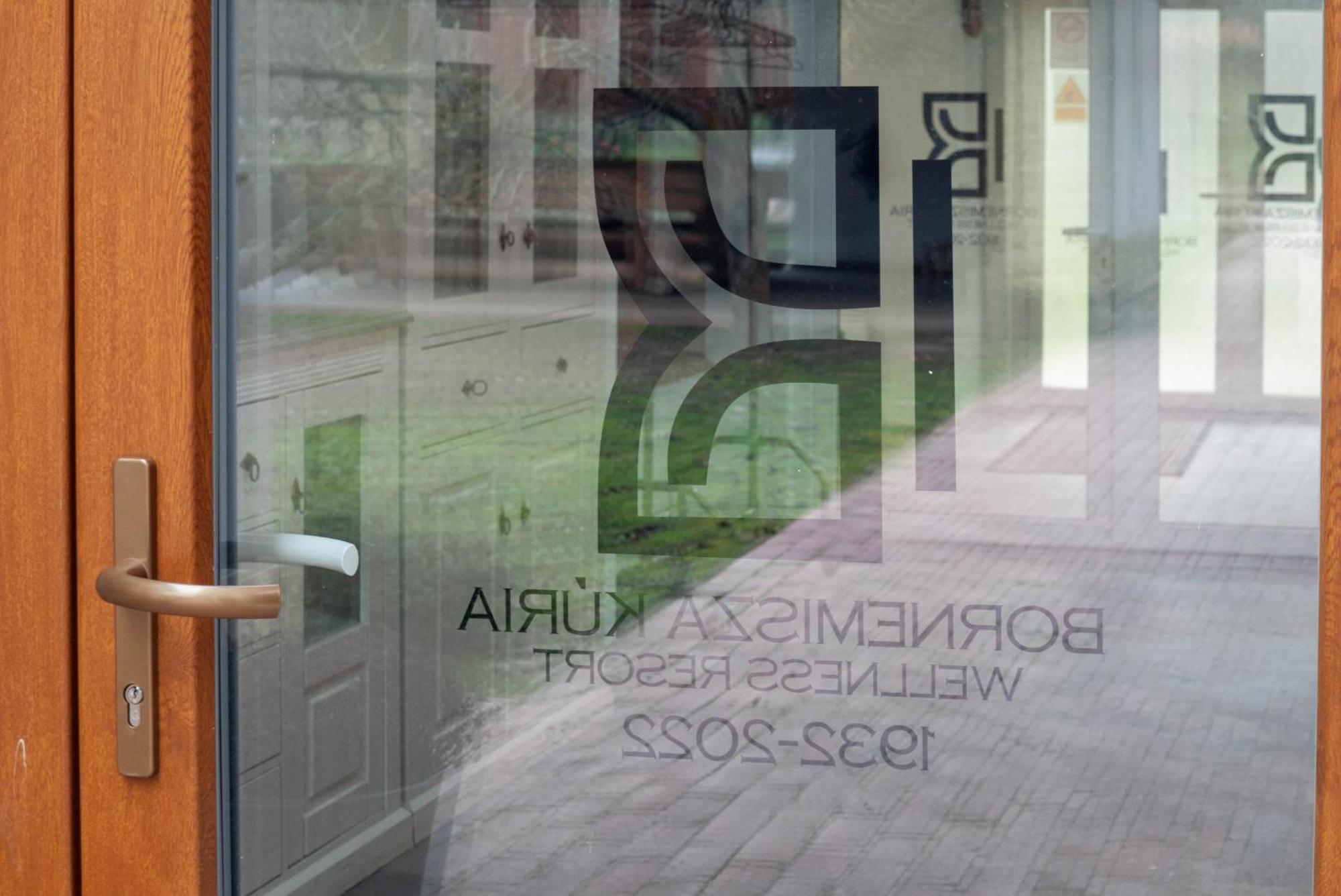 Bornemisza Kuria Wellness Resort Tiszabecs Exterior foto